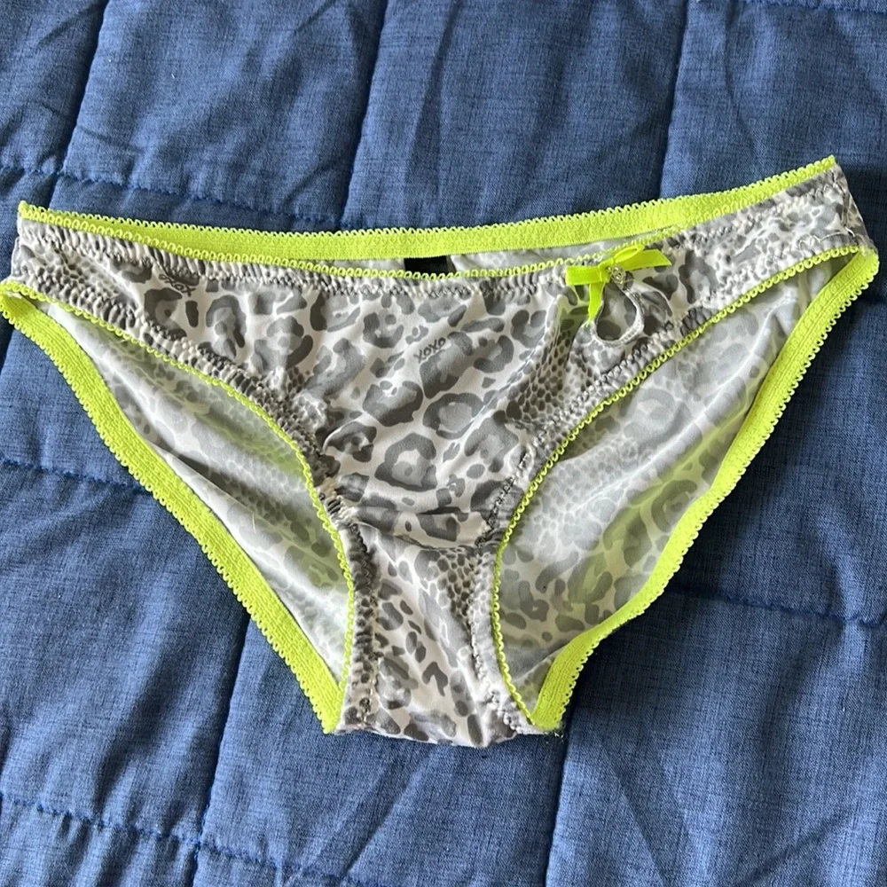 XOXO Bra and Panty Set - Picture 9 of 10
